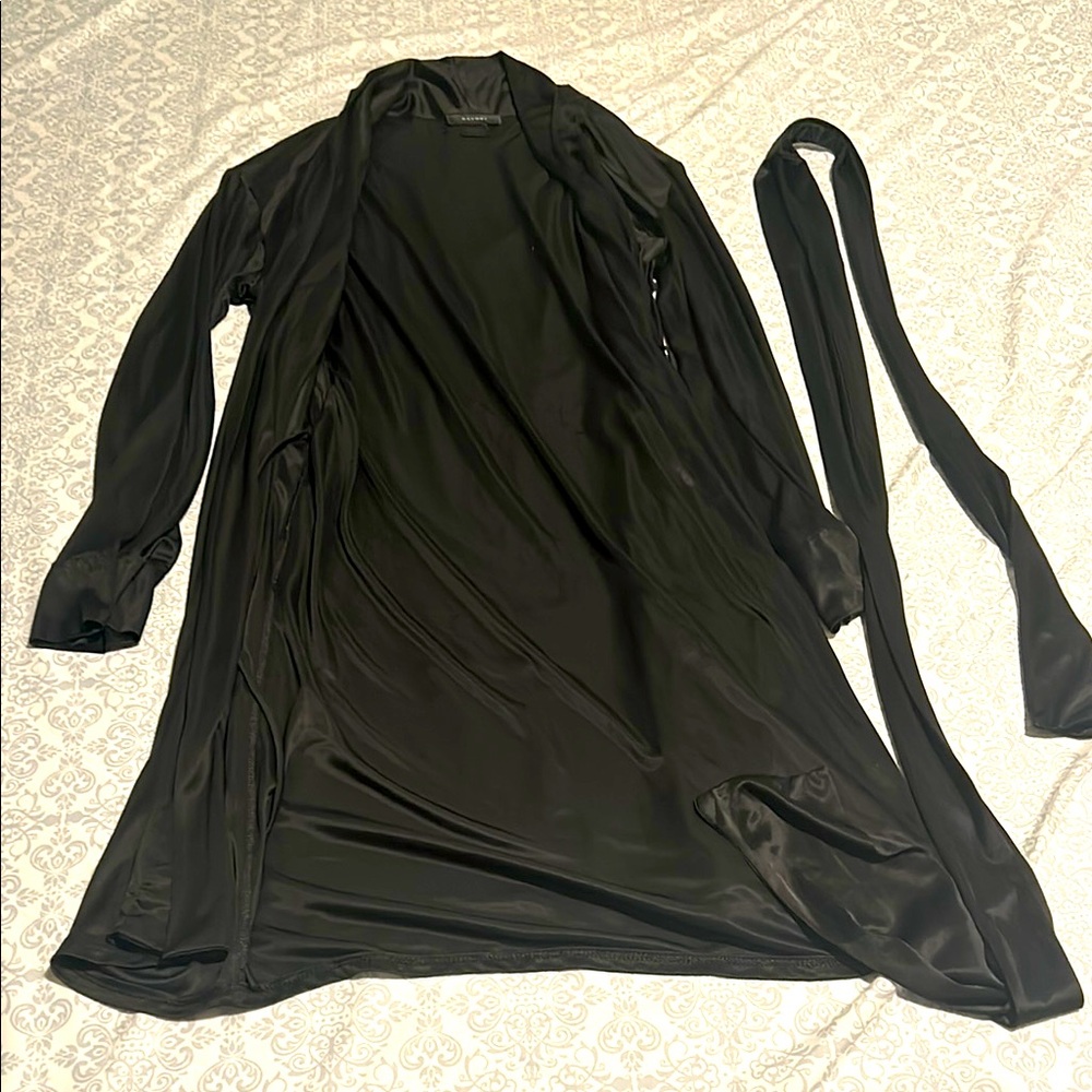 Natori silky soft robe in black with strap to tie around